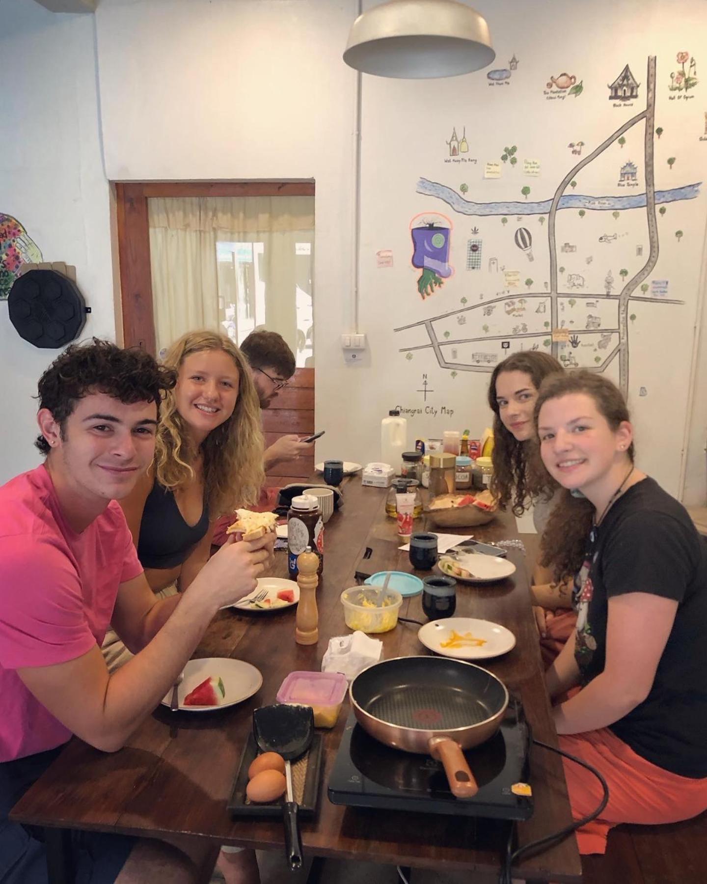 Together Backpackers Hostel Chiang Rai Ngoại thất bức ảnh